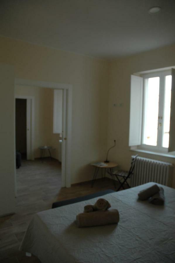 Via Barocci 34 Hotell Urbino Exteriör bild